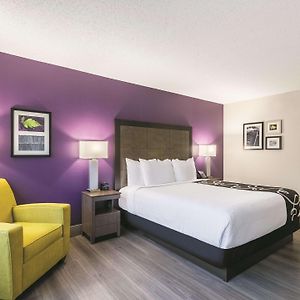 Chambre Lit King-Size avec Accès aux Personnes Handicapées